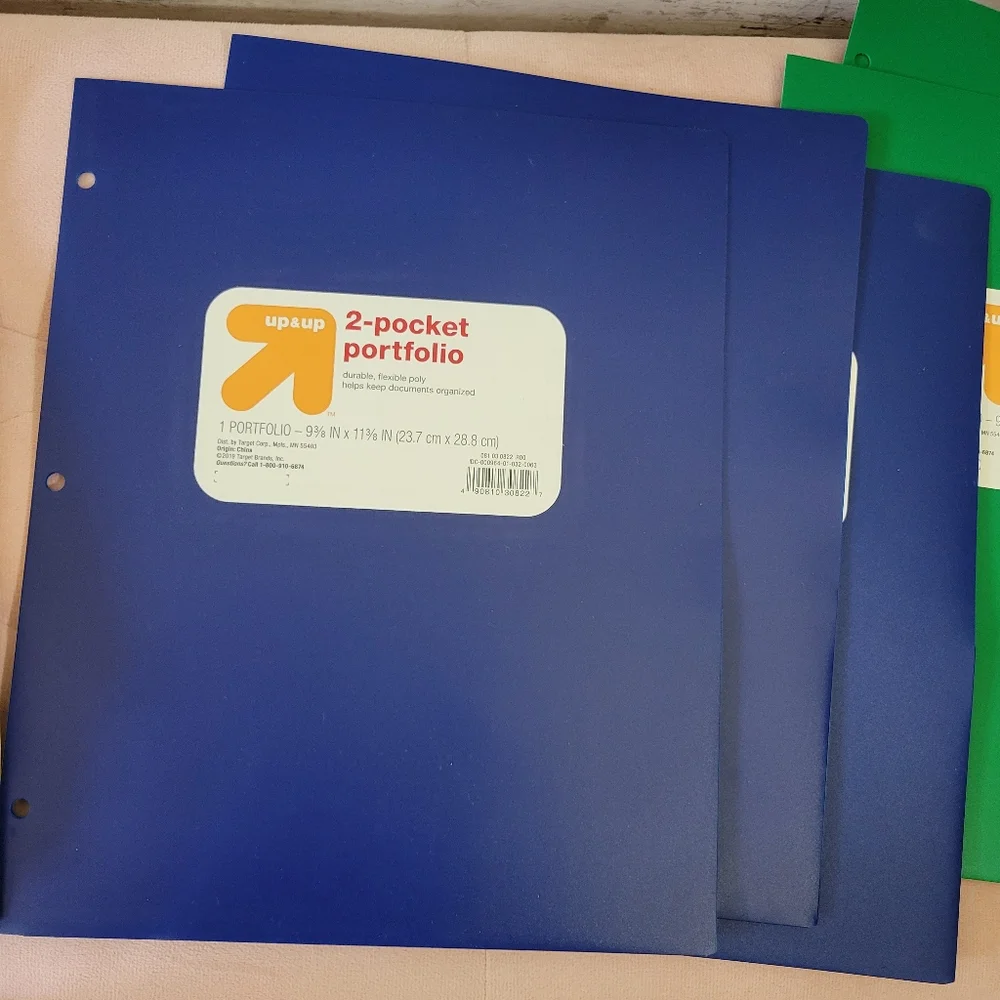 (12) 2 Pocket Portfolio‎ Plastic Folders Bundle of 12 (3 Five Star, 9 Up & Up)